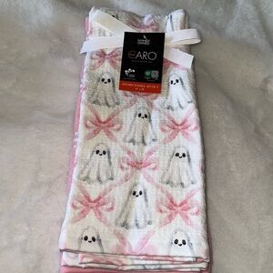 NWT Halloween Pink Bow Ghost Kitchen Towel Set